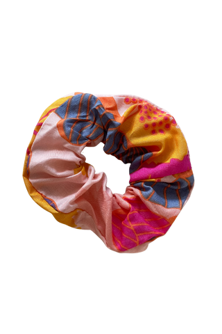 Finish the Look Scrunchie in Ko'oloa'ula