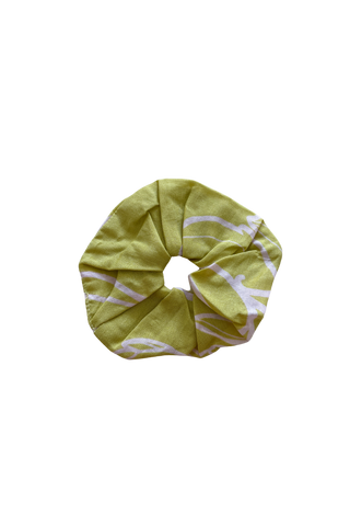 Finish the Look Scrunchie in Protea (Melon)