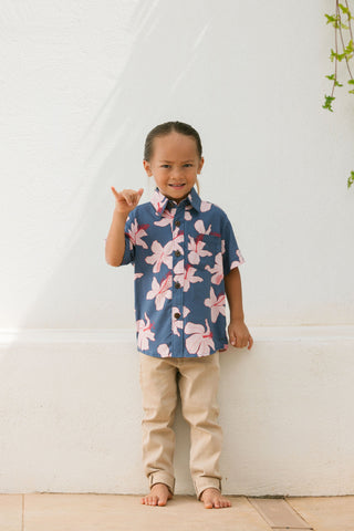 Maverick Button-Up in Koki'o Blossom (Navy)