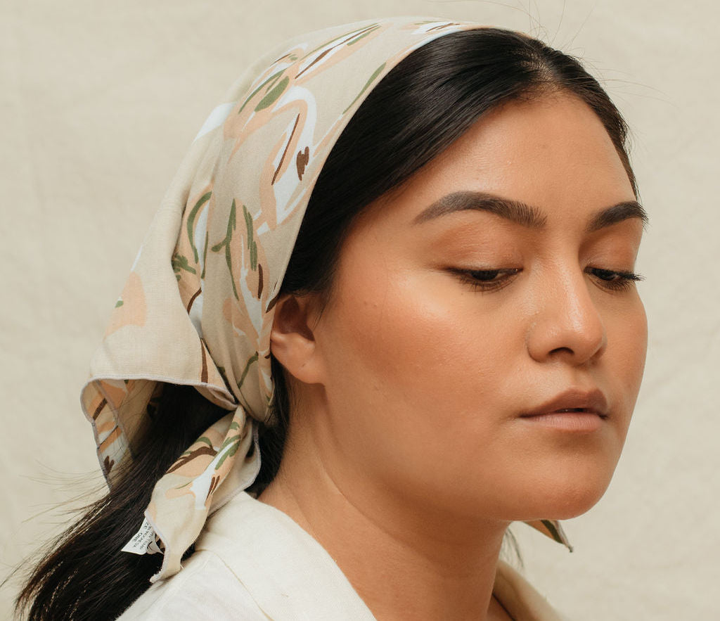 5 Ways to Style a Scarf