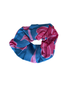 Finish the Look Scrunchie in Ma'o Hau Hele (Cove)