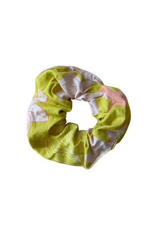 Finish the Look Scrunchie in Isle Orchid (Melon)