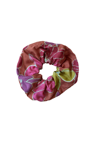 Finish the Look Scrunchie in Honolulu Blooms