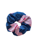 Finish the Look Scrunchie in Koki'o Blossom (Navy)