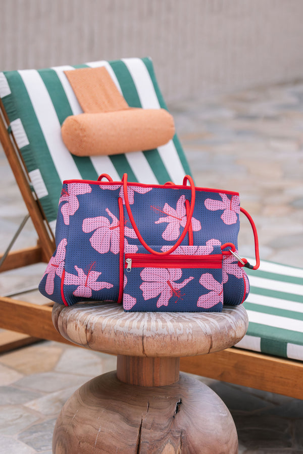 Everyday Tote in Koki'o Blossom (Navy)