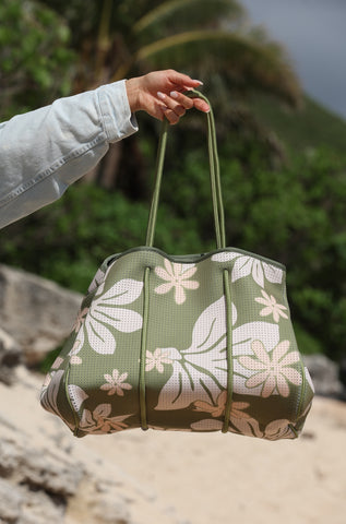 Everyday Tote in Naupaka Garden