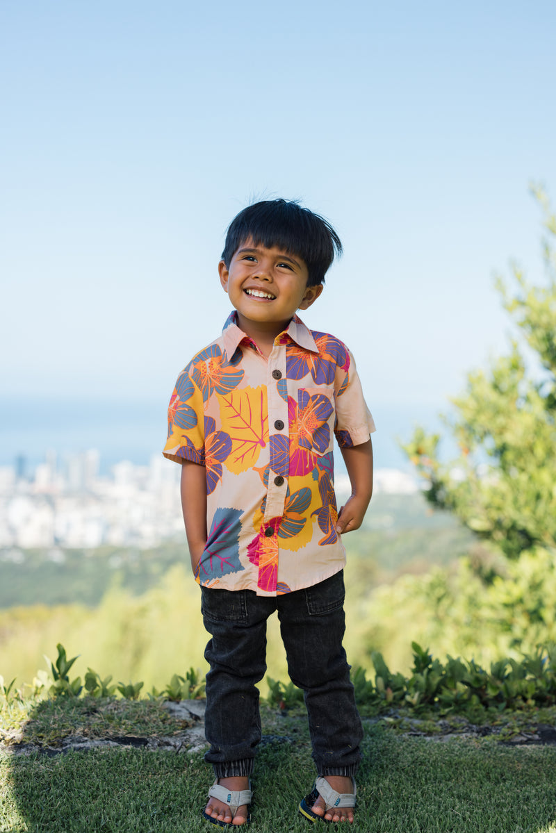 Maverick Button Up in Ko'oloa'ula