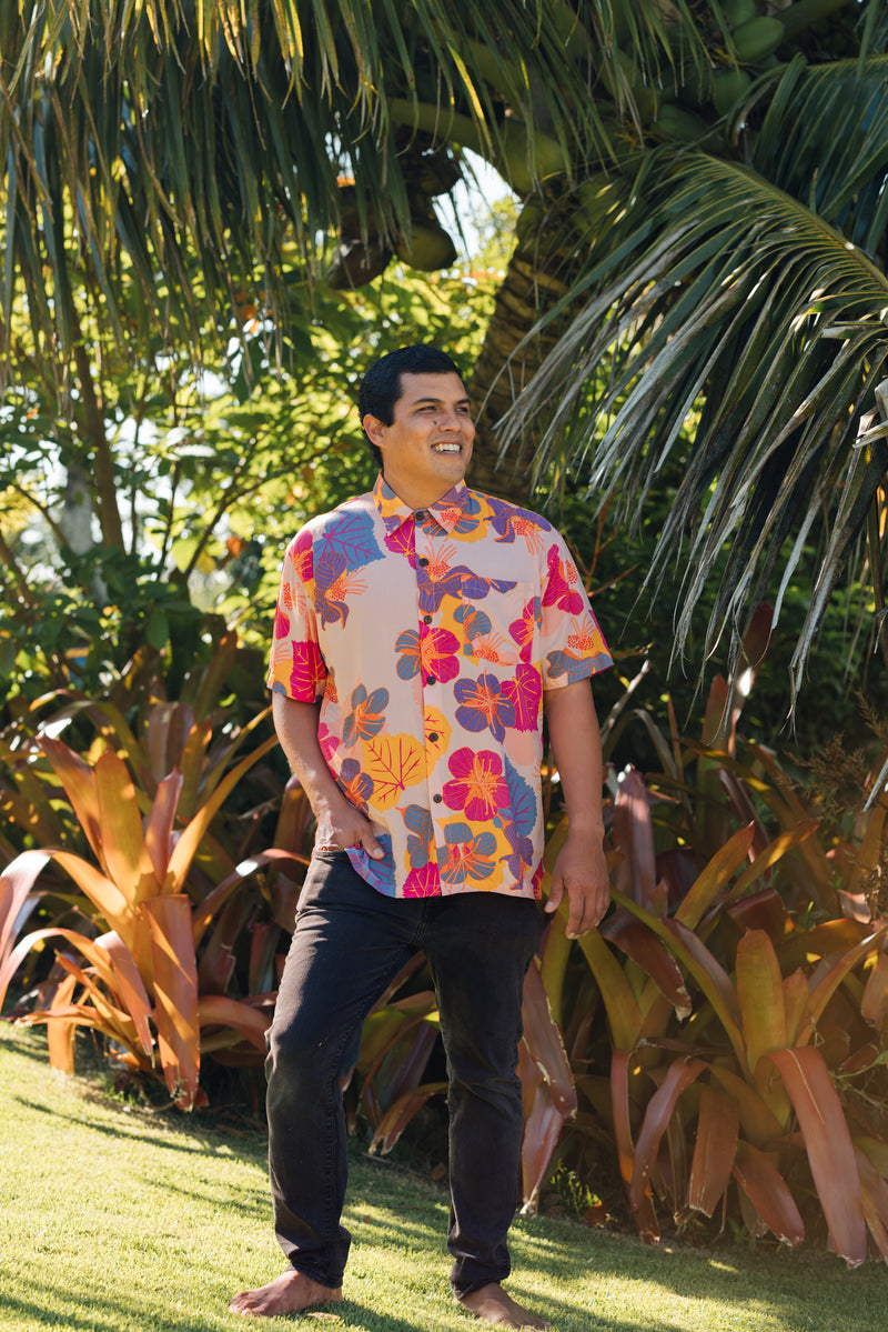 Men's Kahana Button-Up in Ko'oloa'ula