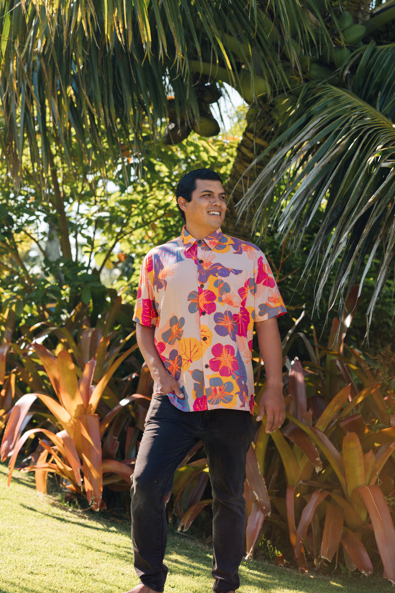 Men's Kahana Button-Up in Ko'oloa'ula