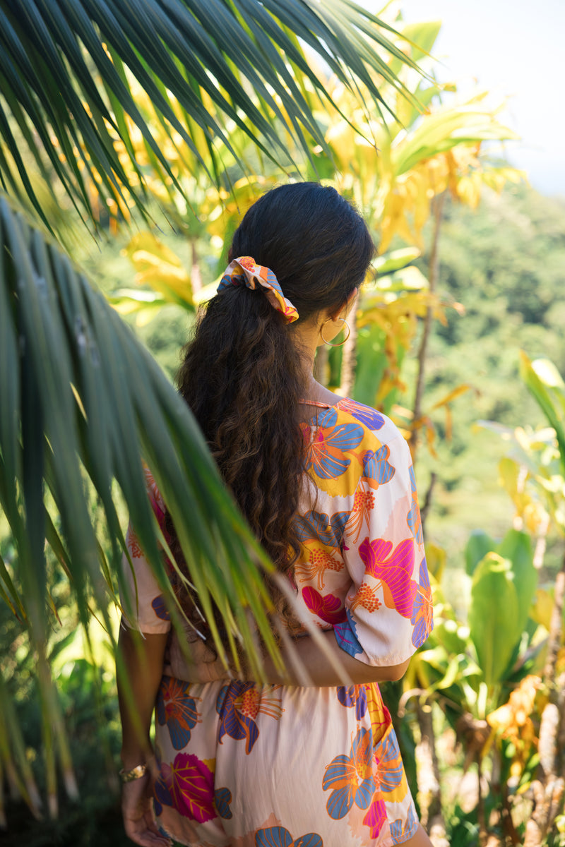 Finish the Look Scrunchie in Ko'oloa'ula