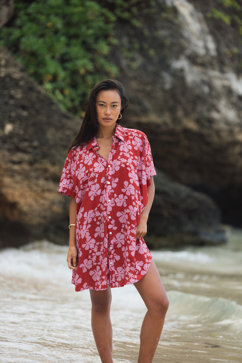 Kaimana Dress in Island Retro (Berry)