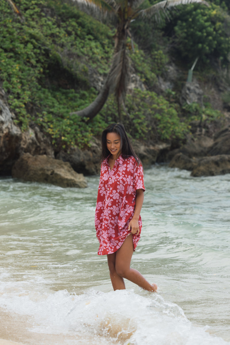 Kaimana Dress in Island Retro (Berry)