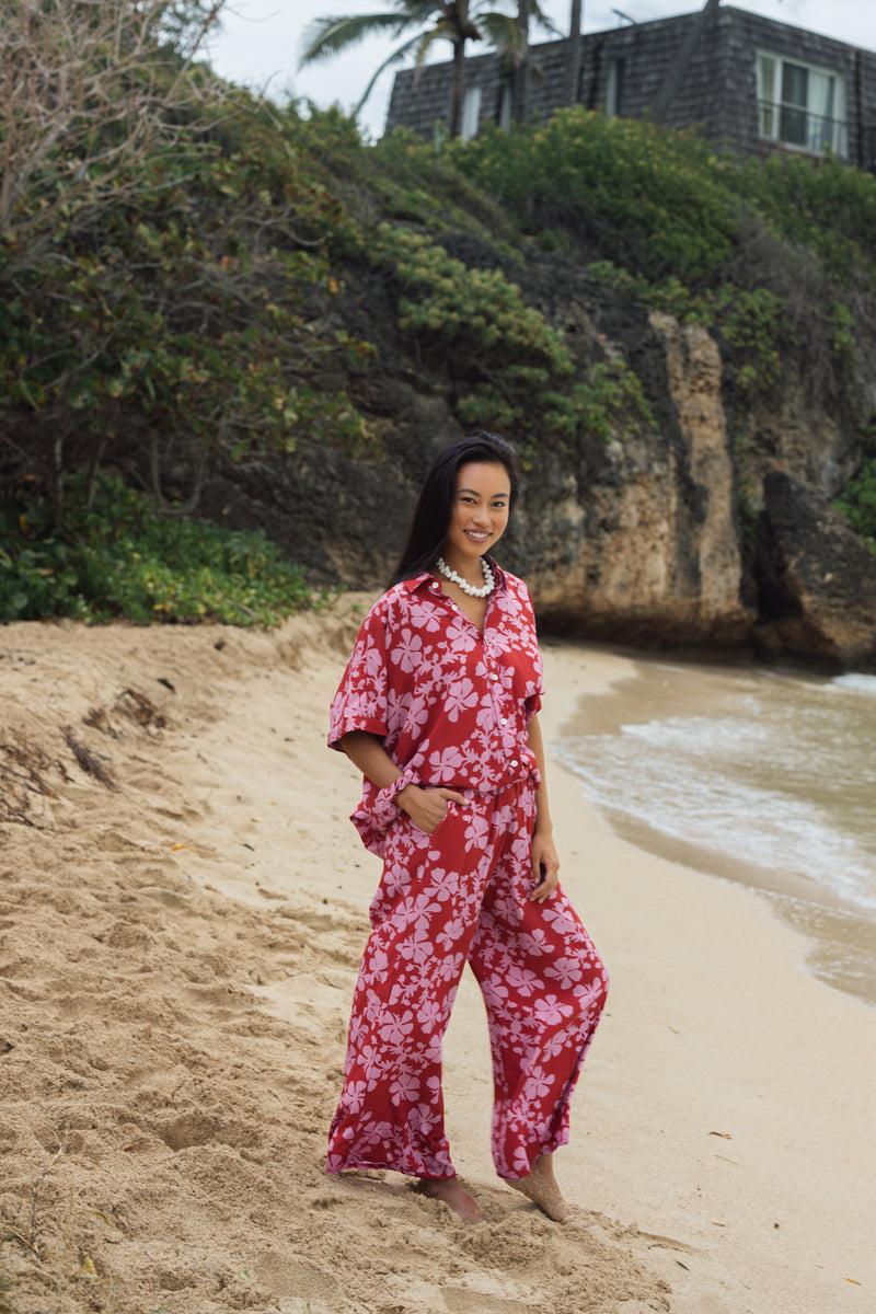 Kaimana Dress in Island Retro (Berry)