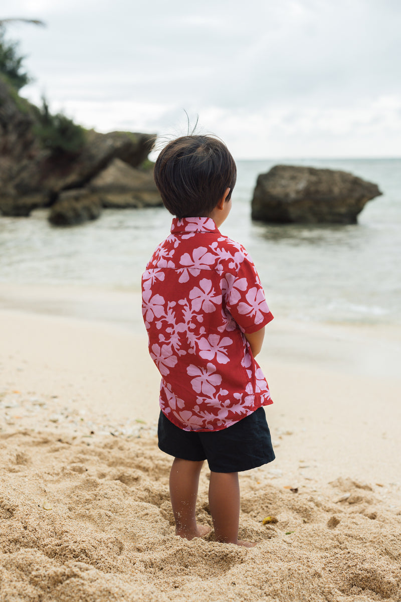 Maverick Button Up in Island Retro (Berry)