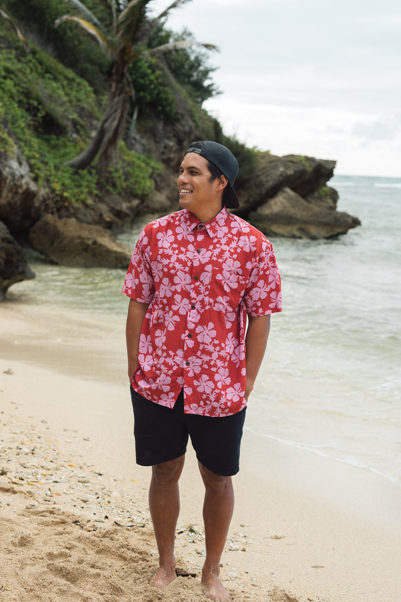 Men's Kahana Button-Up in Island Retro (Berry)