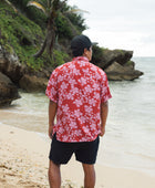 Men's Kahana Button-Up in Island Retro (Berry)