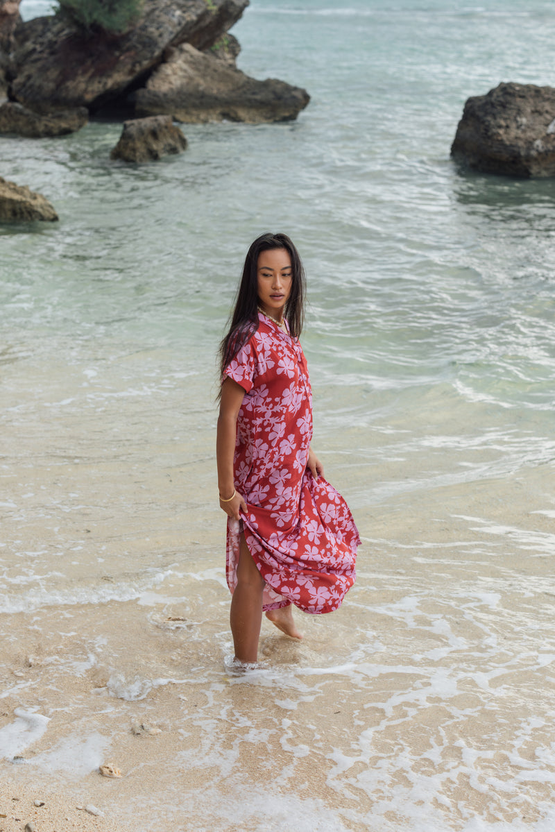 Tide Dress in Island Retro (Berry)