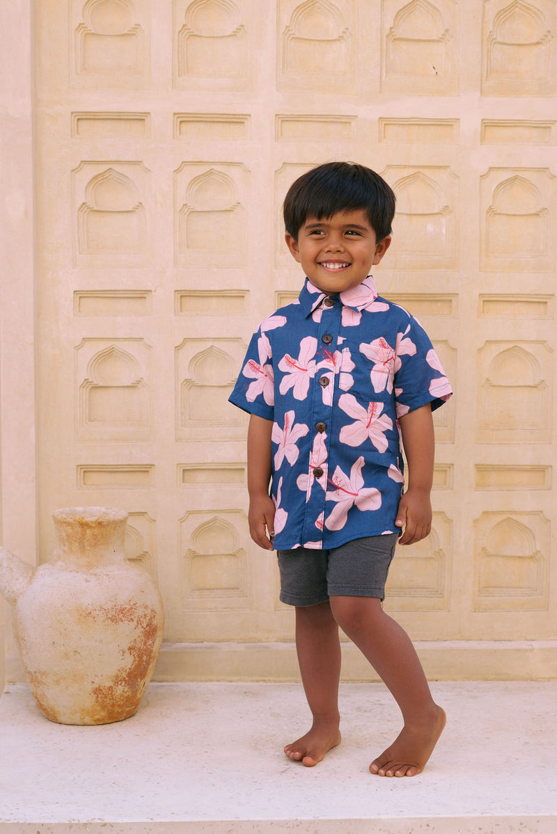 Maverick Button Up in Koki'o Blossom (Navy)