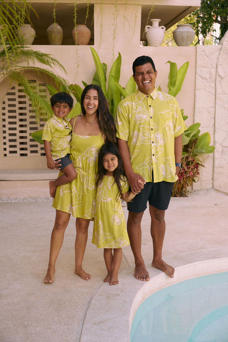 Men's Kahana Button-Up in Protea (Melon)