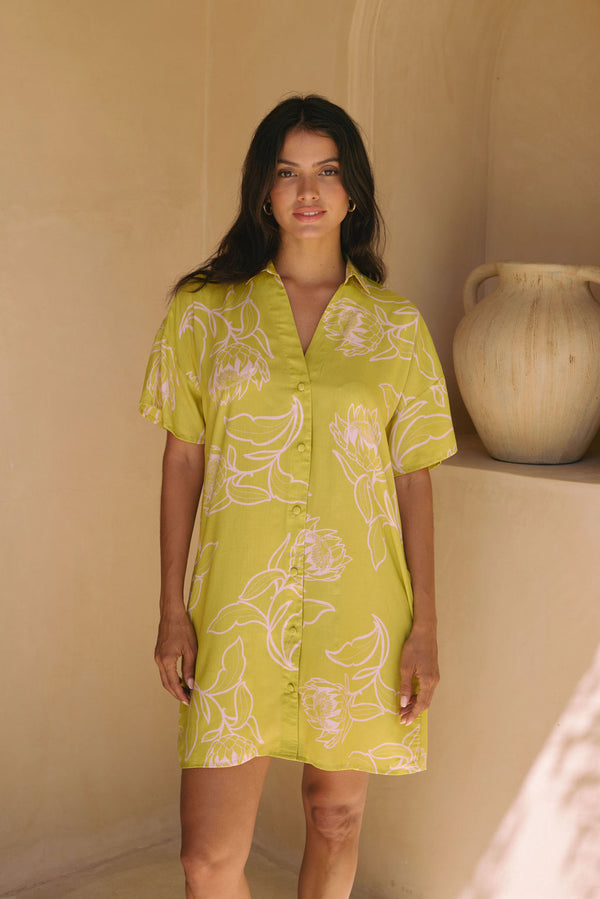 Rhea Dress in Protea (Melon)