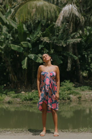Pareo in Hibiscus at Dusk