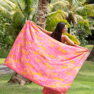 Bright pink pareo with lei pattern 