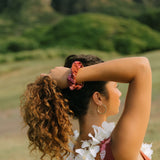 Finish the Look Scrunchie in Lei Stand (Honua)