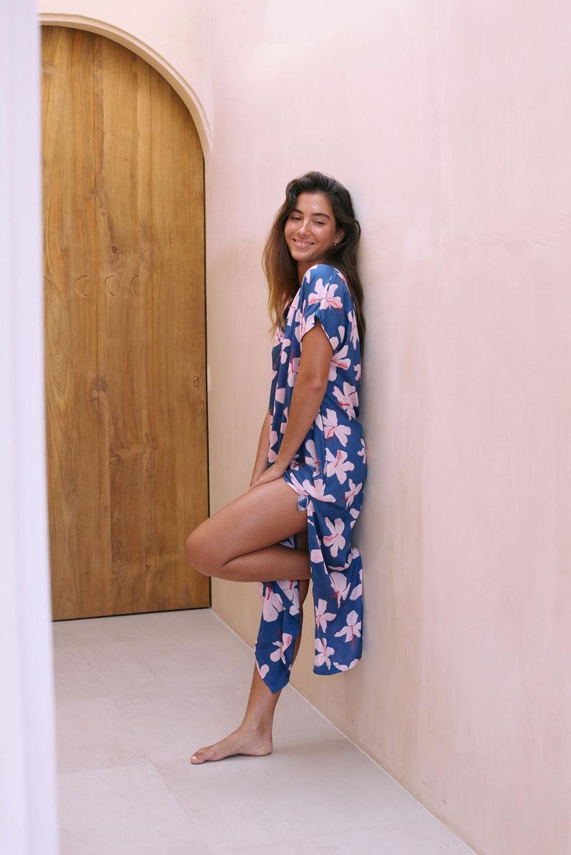 Tide Dress in Koki'o Blossom (Navy)