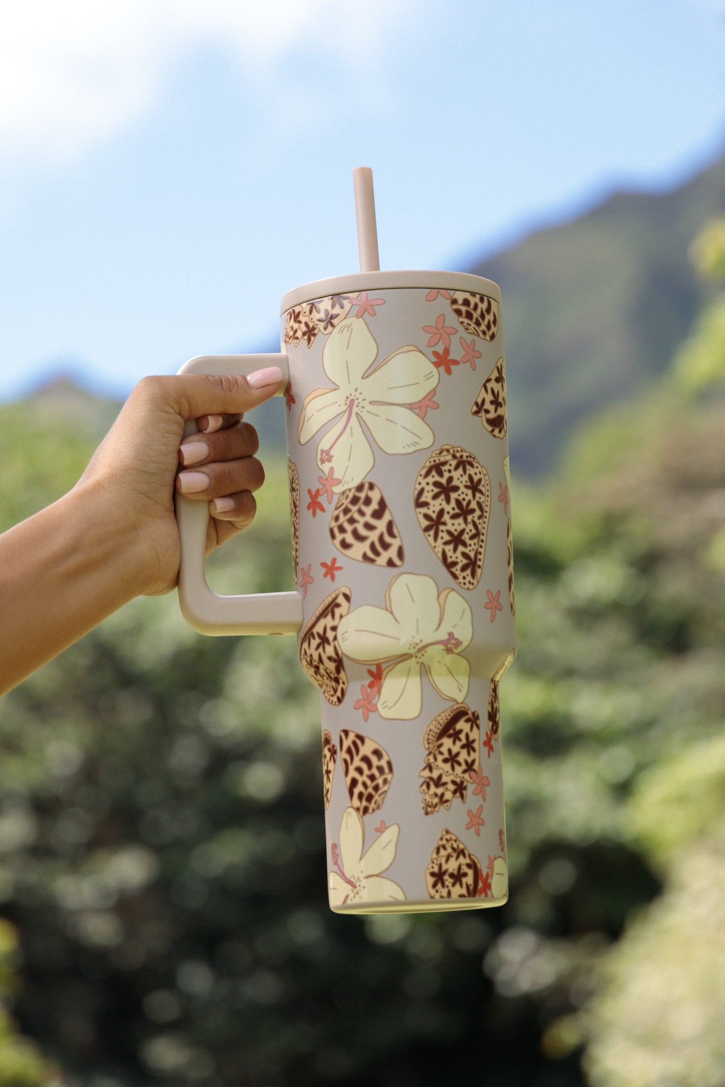 40 oz tumbler with shells and pua print