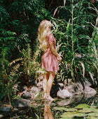 https://cdn.shopify.com/s/files/1/0020/7532/8576/files/Willa_Mini_in_Dusty_Rose_V.mp4?v=1609802168